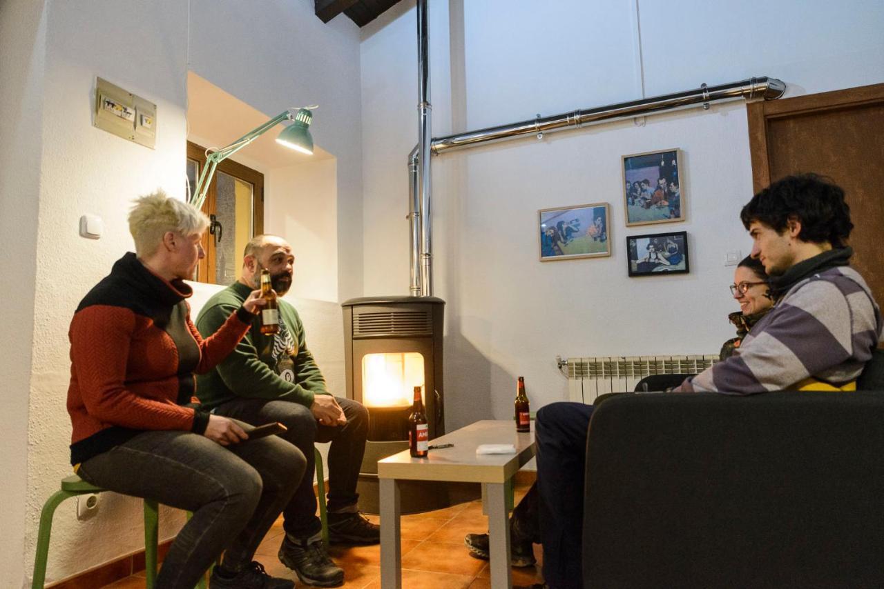 Unduesina Albergue Undues De Lerda Eksteriør bilde